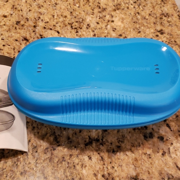 Tupperware breakfast maker
